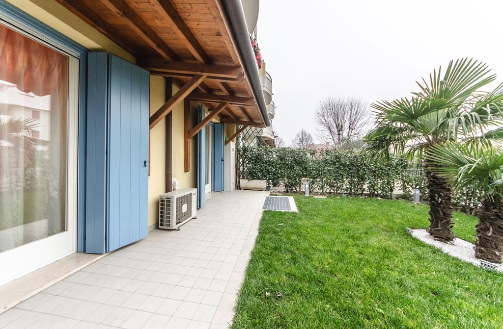 Residence Elisa Piano Terra Con Giardino E Posto Spiaggia Incluso Caorle Exterior photo
